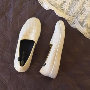 White Slip-on Shoes (Dr Scholl’s)